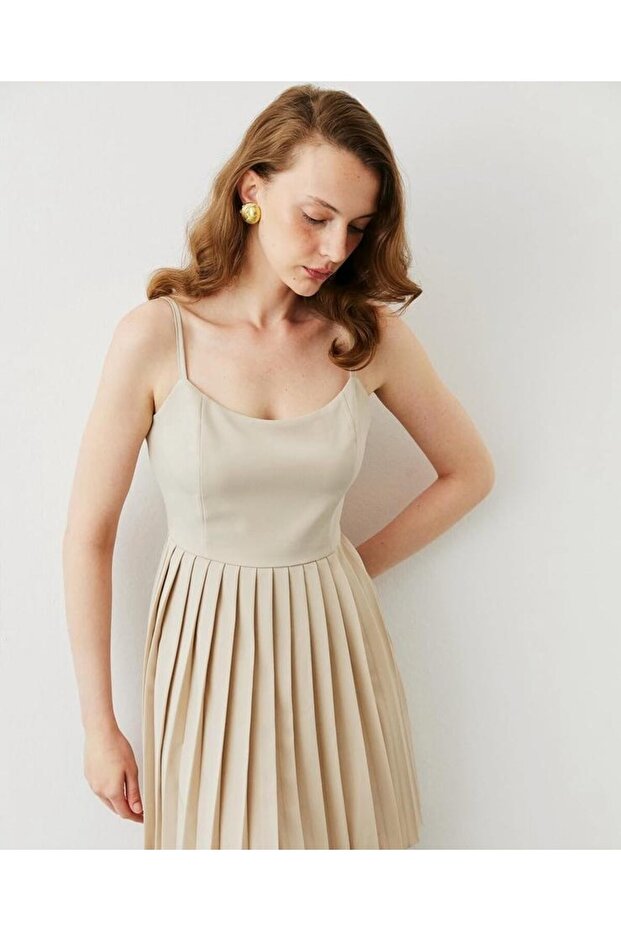 Bej Askılı Pileli Mini Elbise - 2