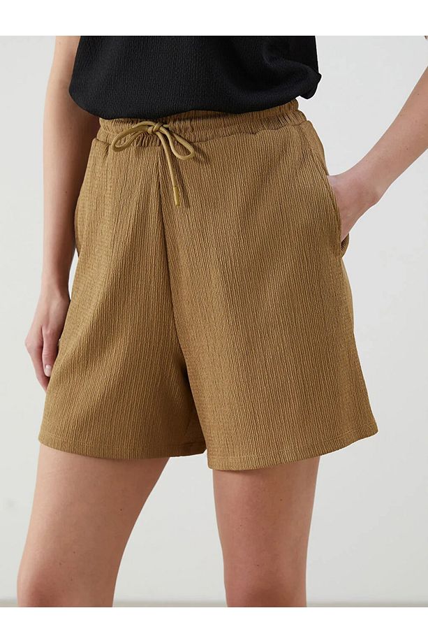 LCWAIKIKI Classic Sari Beli Lastikli Dokulu Kadın Şort - 3