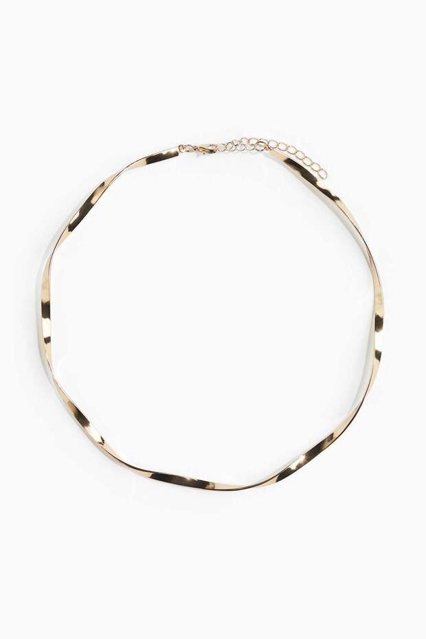 Rigid necklace