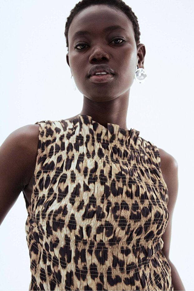 الجزء العلوي مزخرف - 1