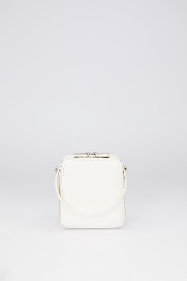 حقيبة كتف موديل مستطيلة باللون البيج - 5