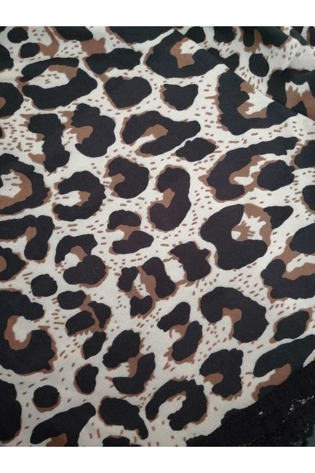 Kadın Milan Kumaş Leopar Desen Yaka ve Paça Güpürlü İp Askı Şortlu Pijama Takımı - 4