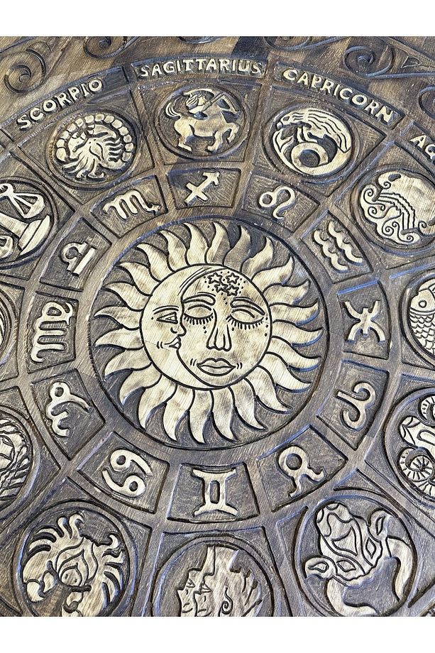 Yuvarlak Masa Masif Ahşap Astroloji Burçlar Ve Aygüneş Tema El Oyması 120 Cm Ayaklı - 3