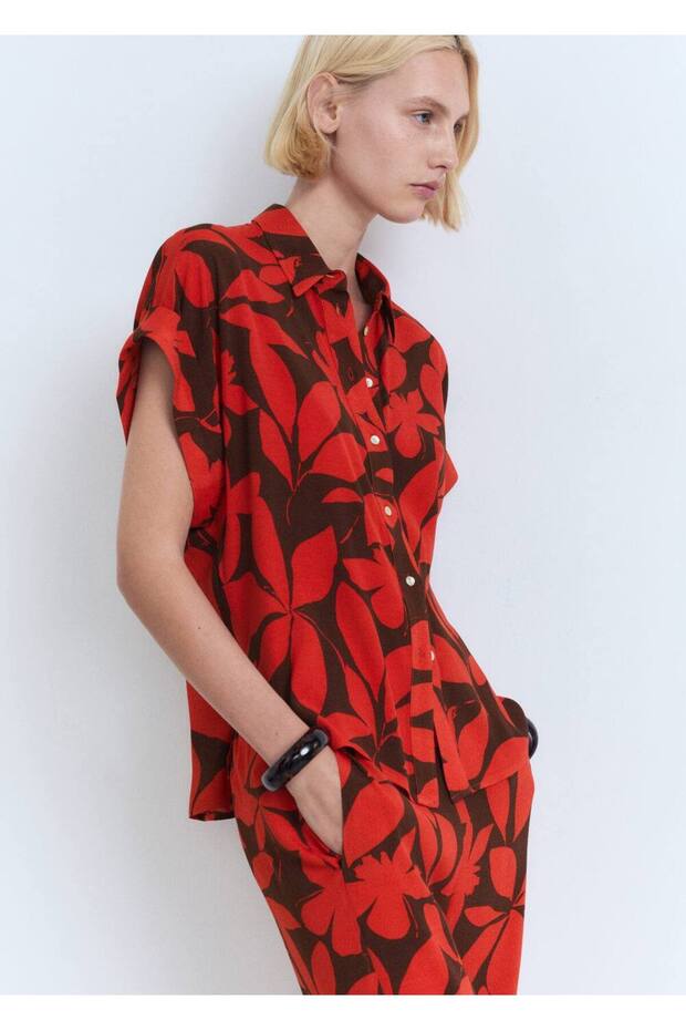 Kısa kollu desenli gömlek - 1