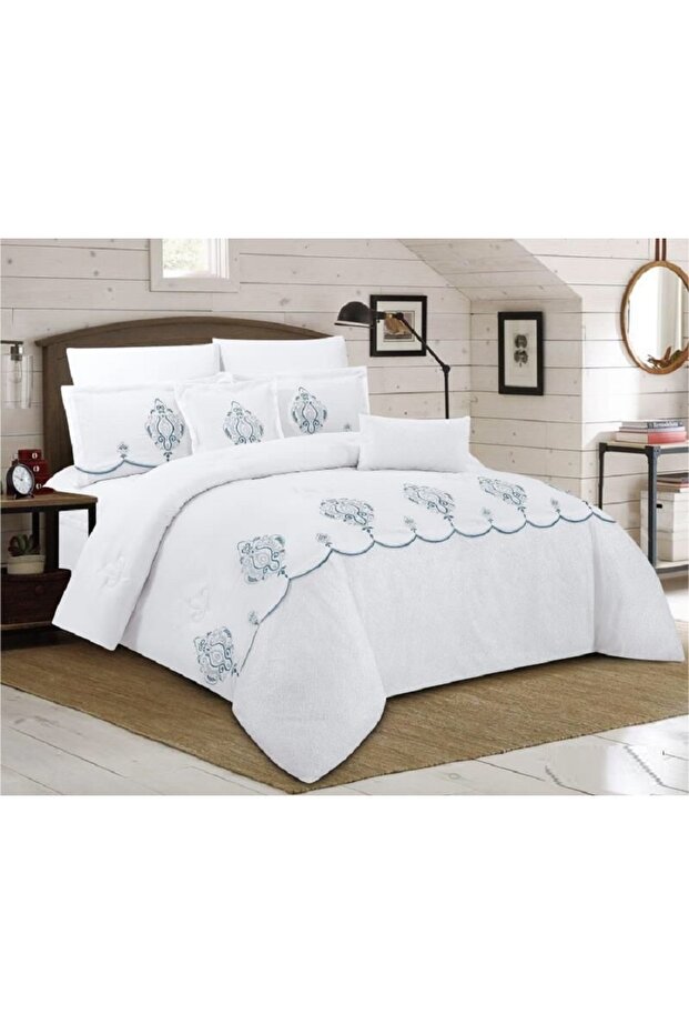 Venus-03 8-piece comforter set, made of durable, soft, and distinctive fabric, for two people. - 1