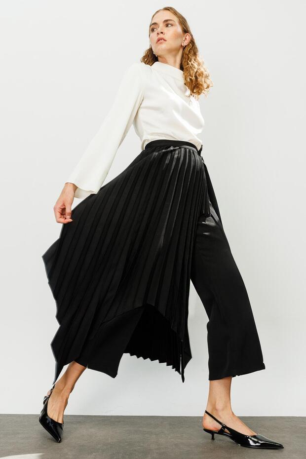 Asymmetrical Pleated Skirt
