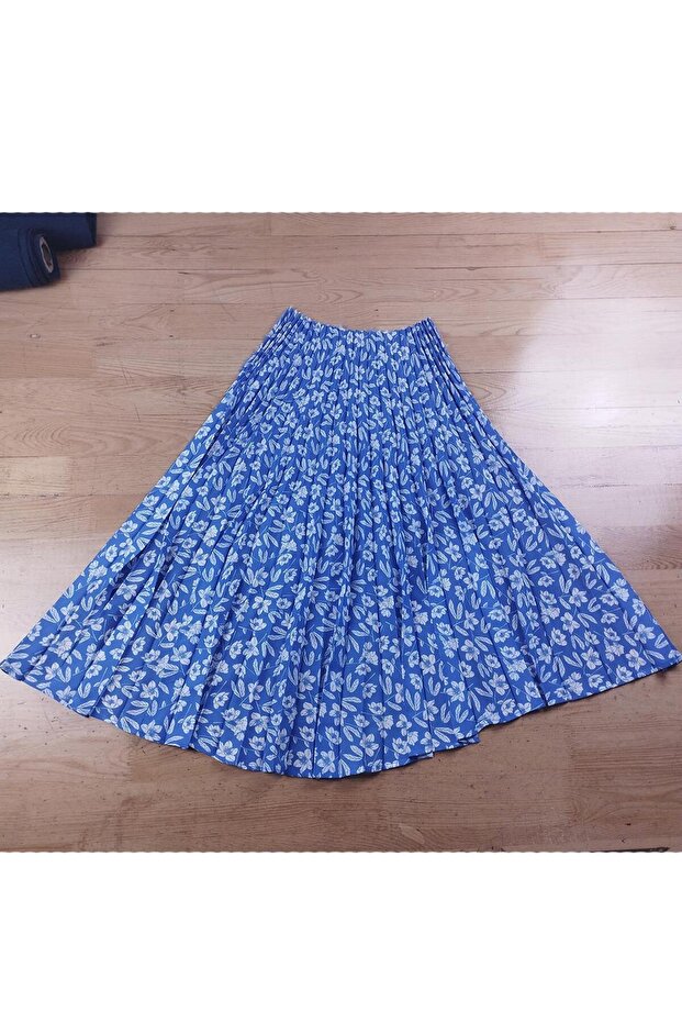 Blue and White Floral Pleated Skirt Pattern Suitable between Sizes 36-40.