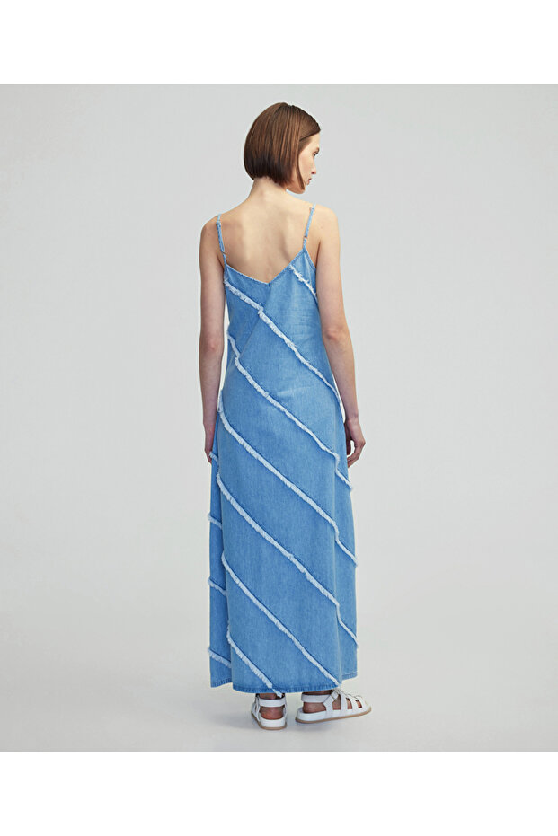 Diyagonal püsküllü denim elbise - 6