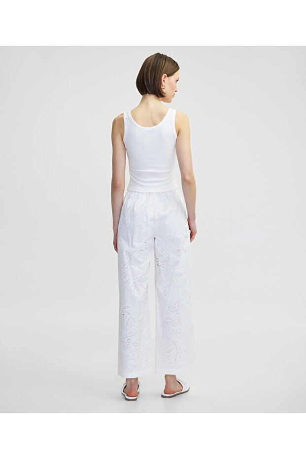 Çiçek nakışlı tişört - 7