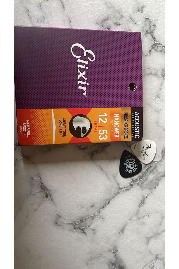 ELİXİR akustik gitar teli + fender 1mm pena + daddario 0.75mm pena - 1