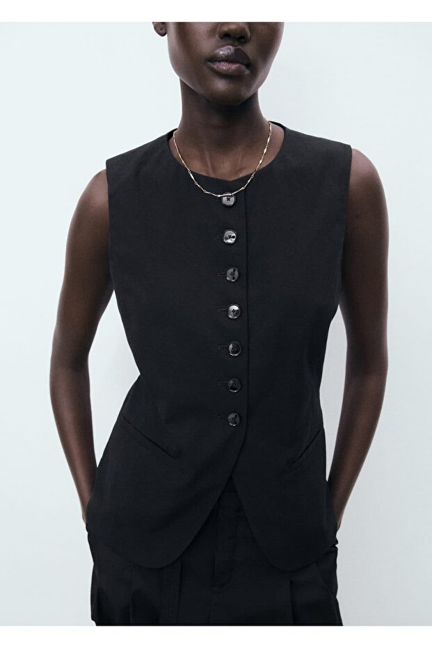 Buttoned suit vest