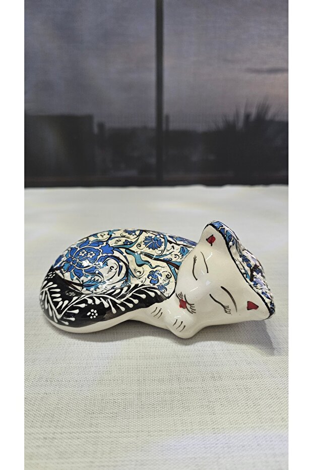 Seramik Çini Işlemeli Kedi Figürü - El Yapımı Uyuyan Kedi 20 X 15 - 2