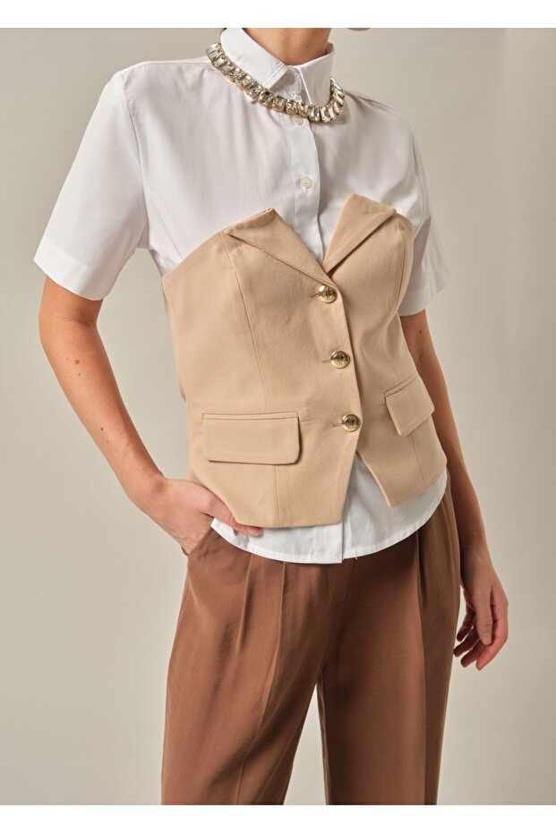 سترة بأزرار باللون البيج - 6