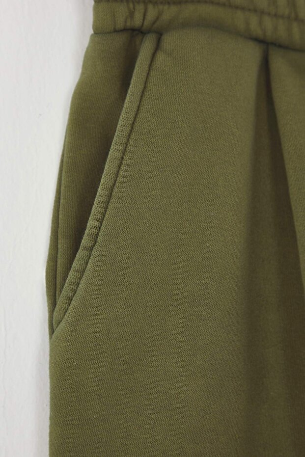 Yeşil Oversize/Geniş Kesim Dikiş Detaylı Şort & Bermuda TMNSS25SR00057 - 8