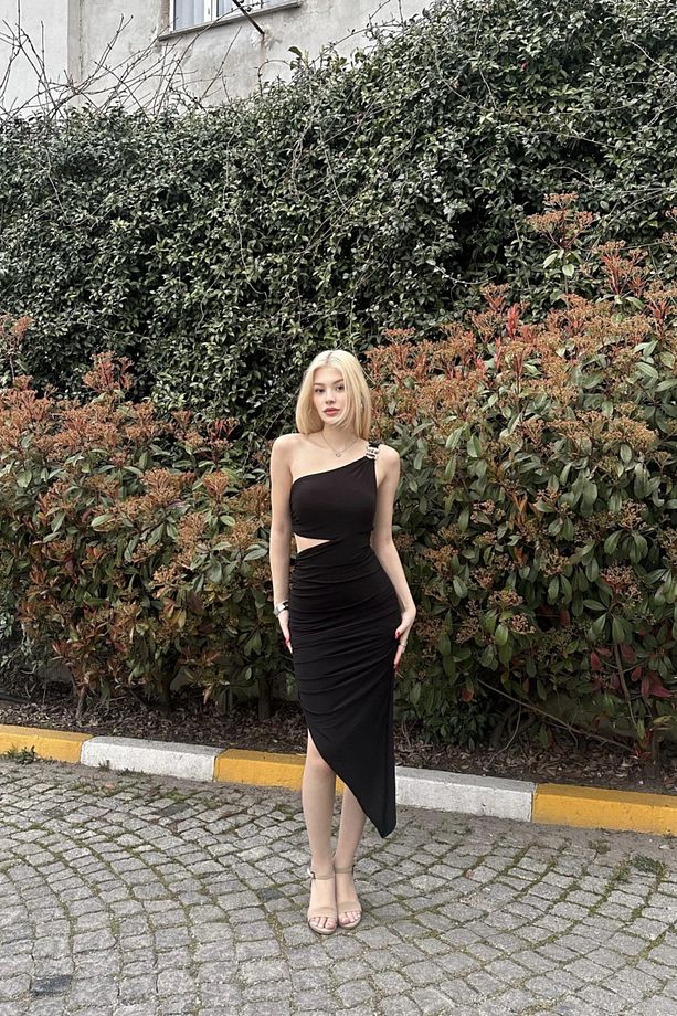 Tek Omuz Aksesuarlı Bel Dekolte Midi Elbise - 2