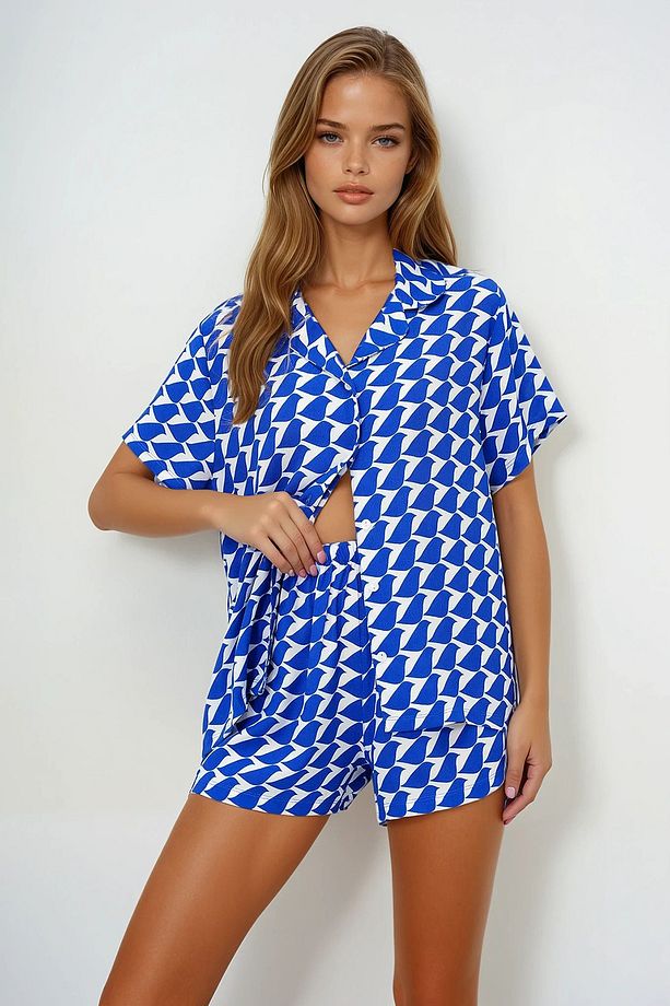 Kadın Saks Mavi Geometrik Desenli Önü Düğmeli Dokuma Gömlek Ve Şort Pijama Takım Pjmx13889 - 1