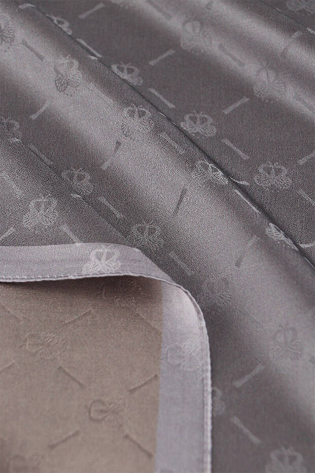 Smoked Chain Monogram Pattern Silk Shawl - 5