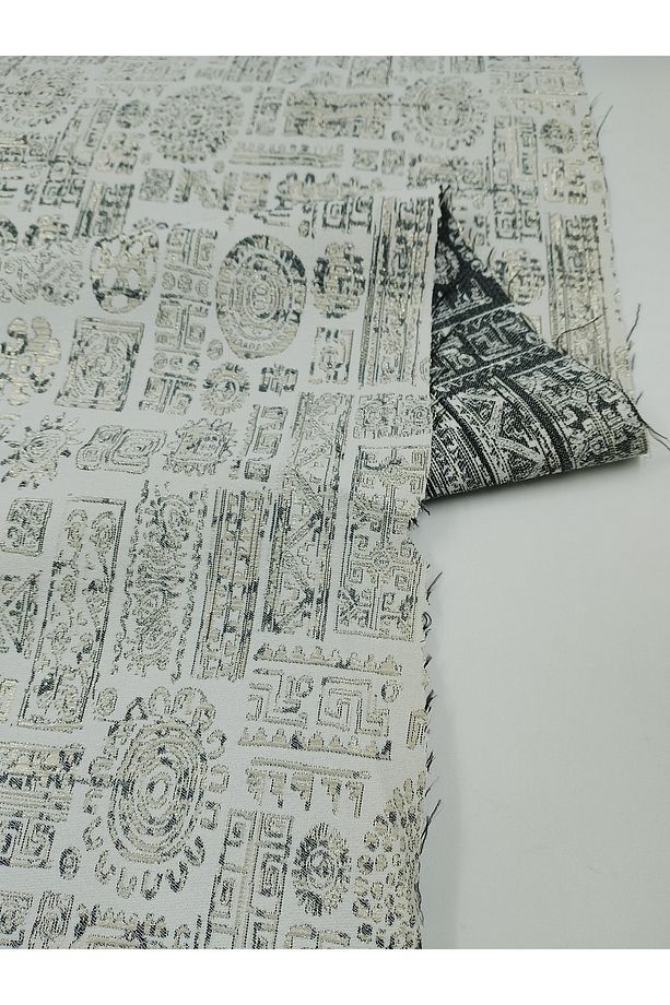 Etnik Desenli Brokar Kumaş - 2