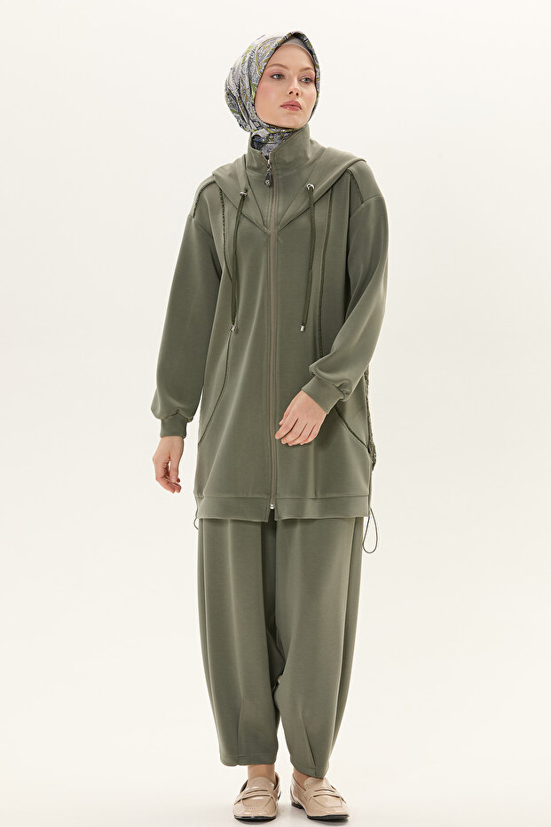 Kapüşonlu İkili Takım - 1