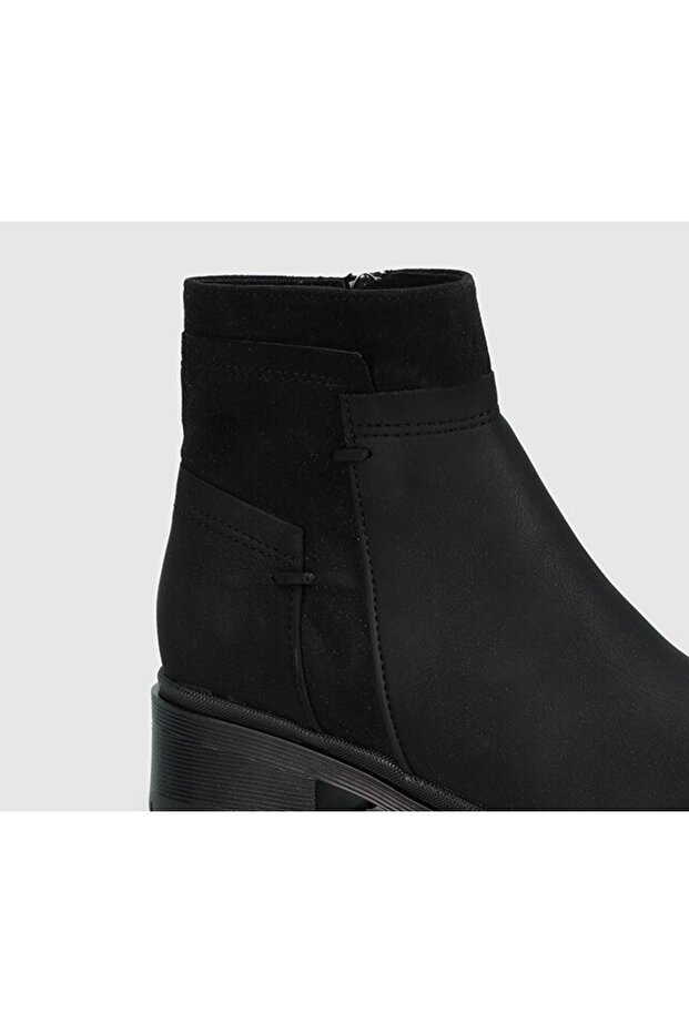 Siyah Kadın Bot - 5