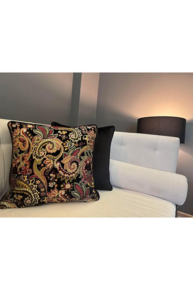 غطاء وسادة منقوش بيزلي باللون الأسود - 3
