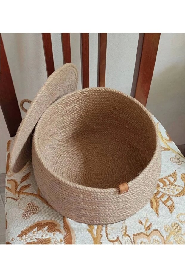 سلة خوص