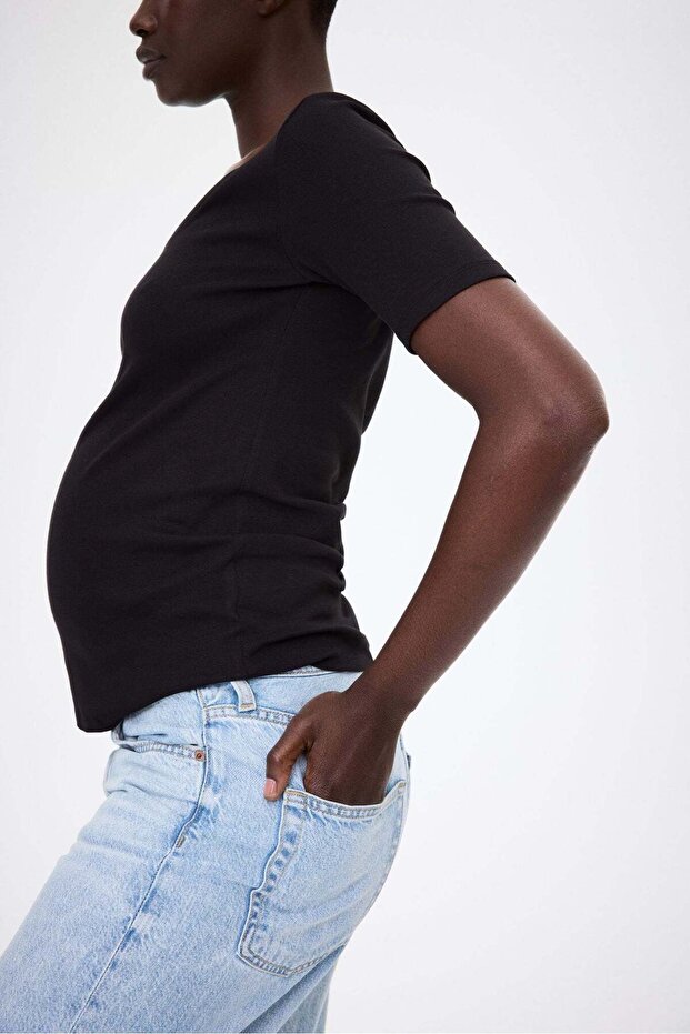 MAMA Scoop-neck top