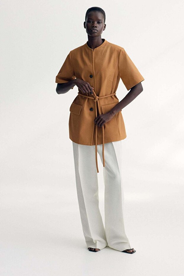 Short-sleeved jacket - 1