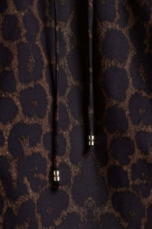 شورت مطبوع برباط - 3