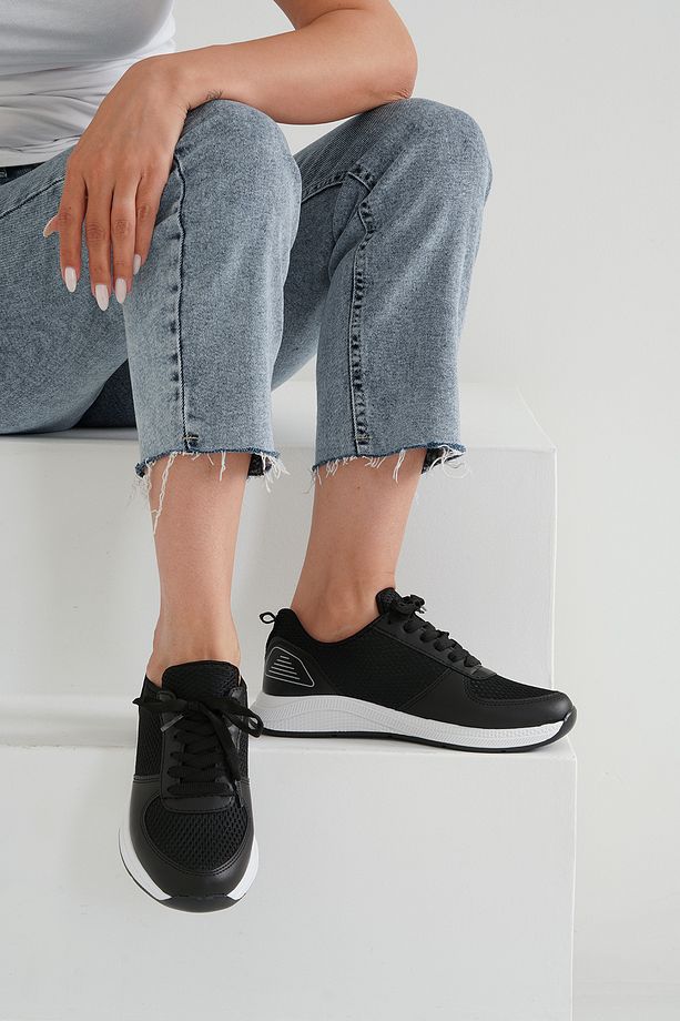 Kadın Siyah Bağcıklı File Detaylı Deri Sneaker 2,5 Cm Byndf301 - 3