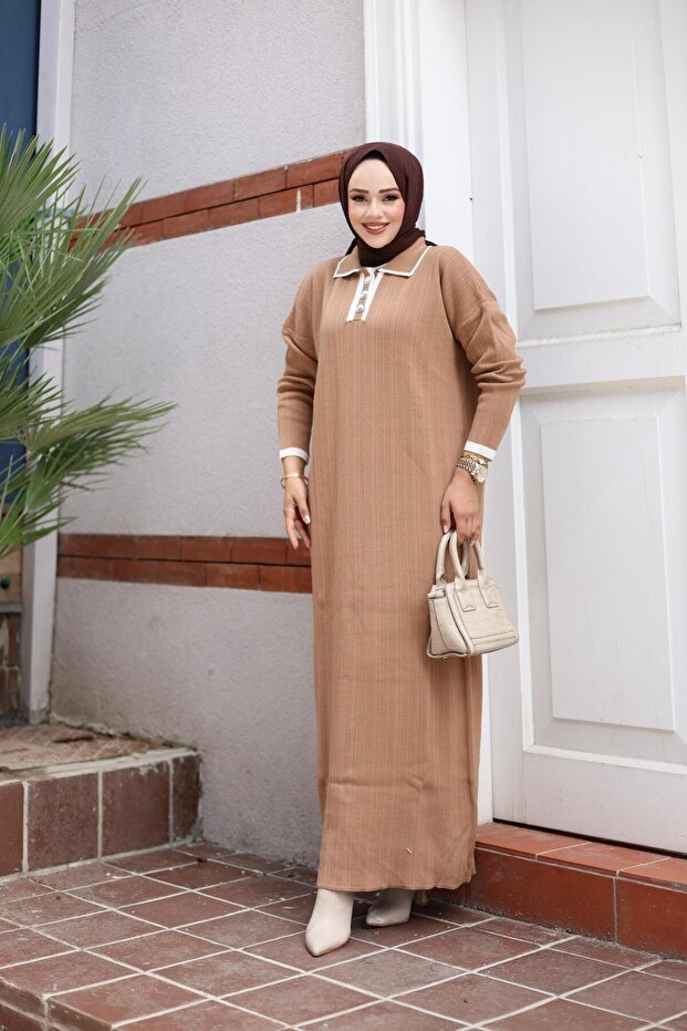 Women's buttoned v-neck twisted knitted hijab dress