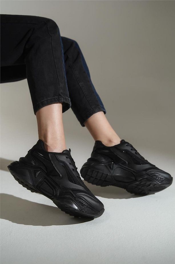 Yüksek Tabanlı Bağcıklı Kadın Spor Ayakkabı Sneaker - 1