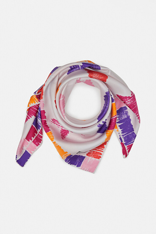 وشاح من نسيج التويل منقوش باللون الوردي - 2