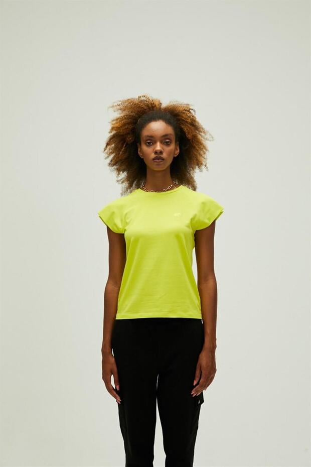 22.03.07.002-c120 Mudra Women's T-shirt