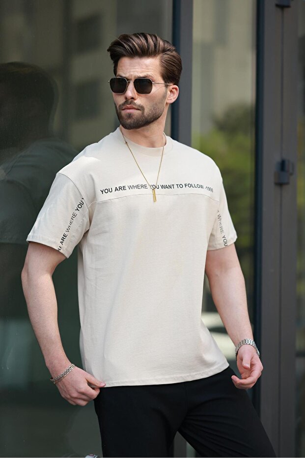 تي شيرت أساسي مطبوع برقبة دائرية باللون البيج E7156 - 1