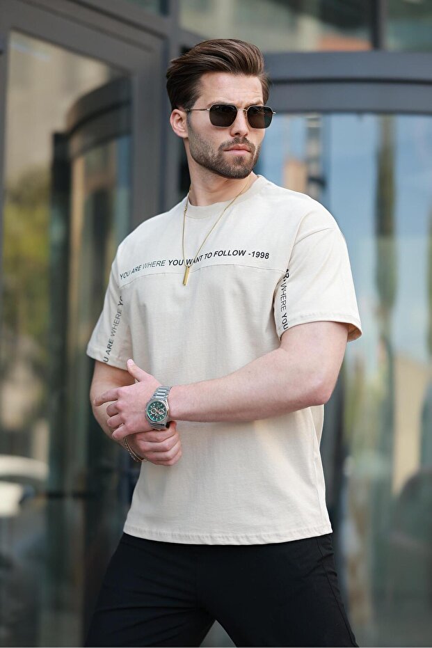 تي شيرت أساسي مطبوع برقبة دائرية باللون البيج E7156 - 3