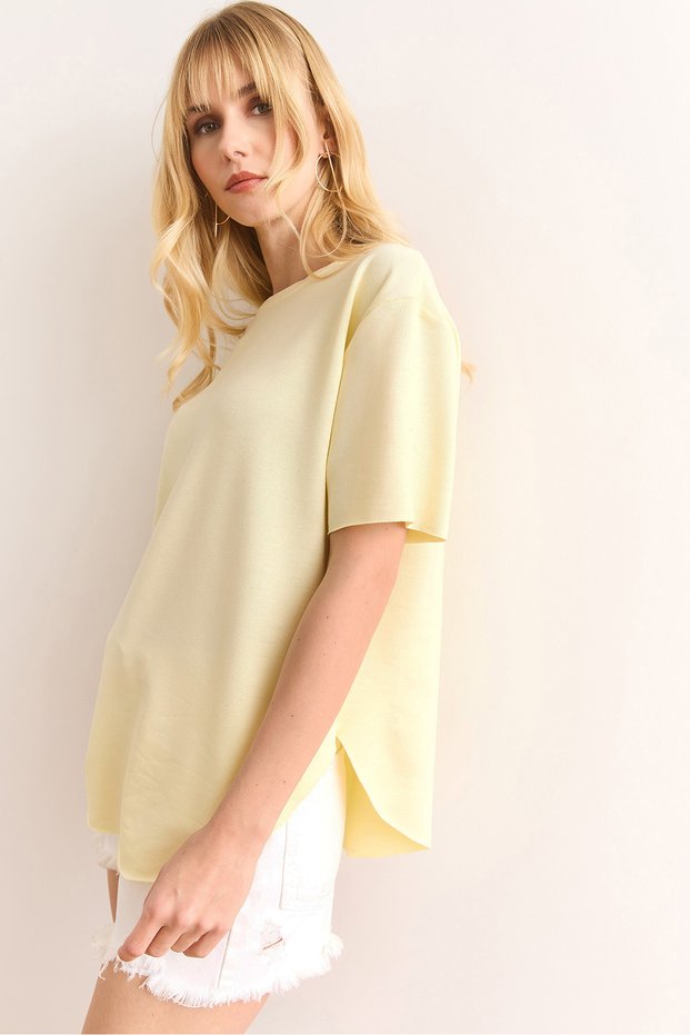 Women's Yellow Modal Texture Soft Textured Six Oval T-Shirt Tsh-19000771