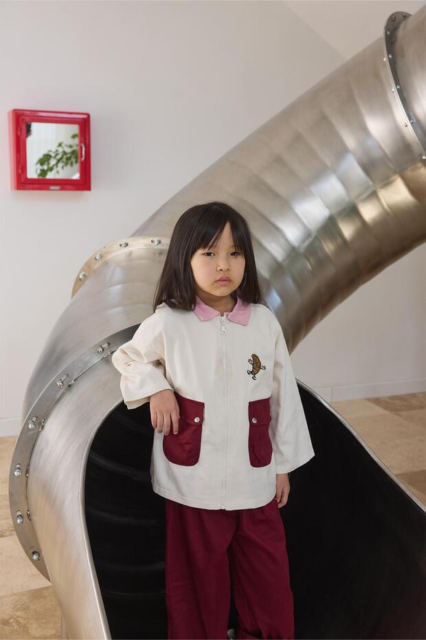 Nakış Detaylı Ceket - Pembe Yaka - 4