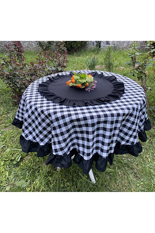 مفرش طاولة مستدير منقوش من القماش القطني المكشكش - 1