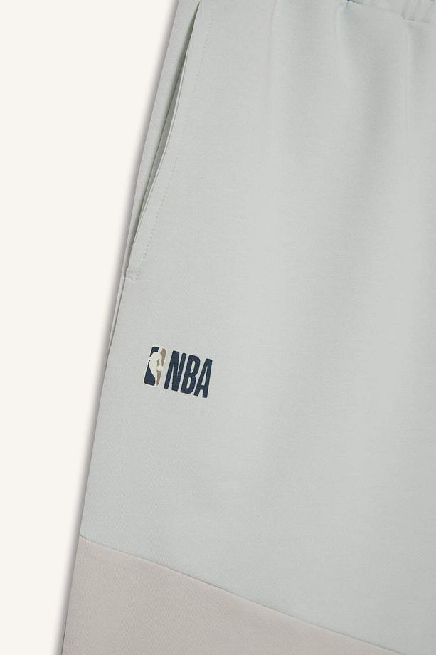 DeFactoFit NBA Los Angeles Lakers Standart Fit Kısa Paça Şort E3023AX25SM - 3