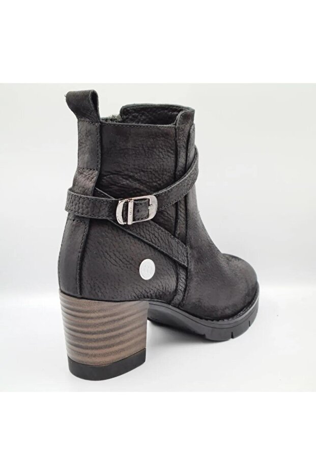 MAMMAMİA KADIN BOT - 4