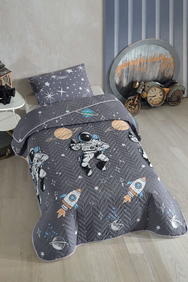 Astronot Desenli Çocuk-Genç Odası Tek Kişilik Pike-Yatak Örtüsü Takımı 160 x 230 Cm (ÇARŞAFSIZ) - 4