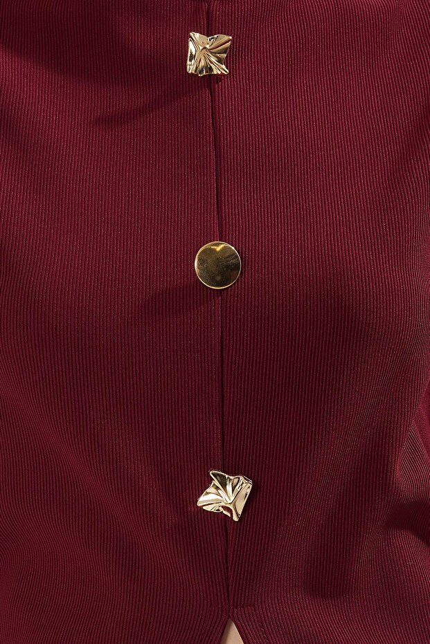 Bordo  Aksesuar Düğmeli Bisiklet Yaka Regular Boy Yelek Örme Bluz TWOSS25BZ00558 - 3