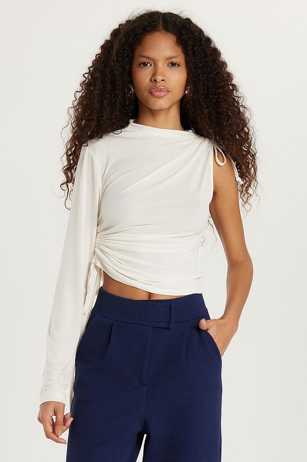 Kadın Slim Fit Dar Kesim Tek Kollu Yandan Bağcık Detaylı Ekru Bluz - 3