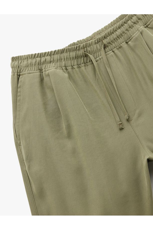 Viskon Cep Detaylı Rayon Beli Bağcıklı Bermuda Chino Yazlık Şort - 5