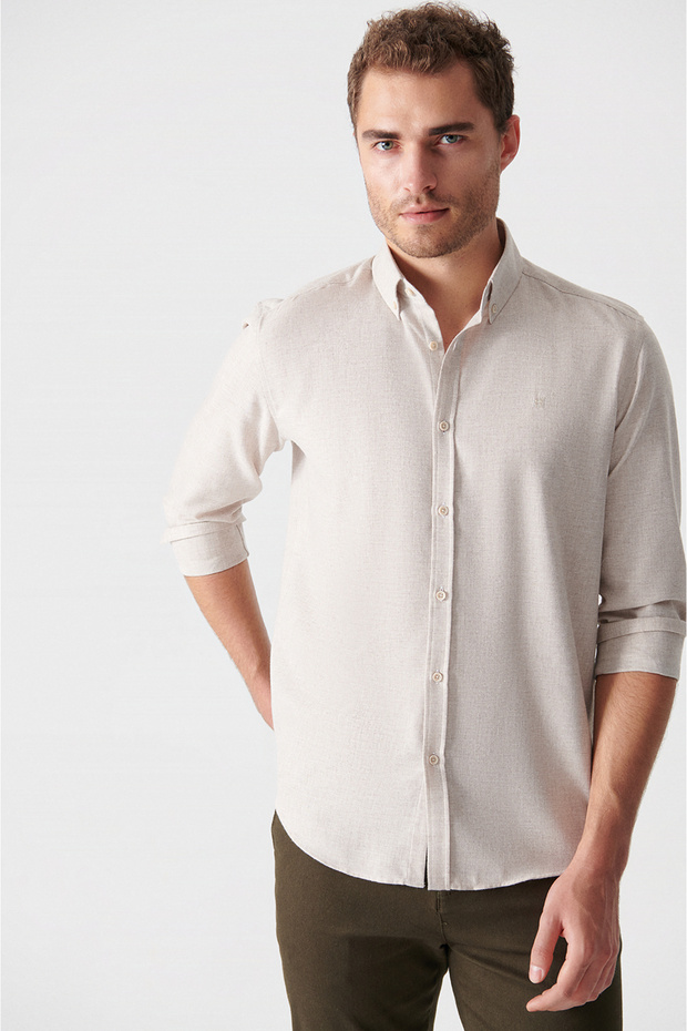 Erkek Bej Basic Düğmeli Yaka Pamuklu Gömlek E002003 - 3