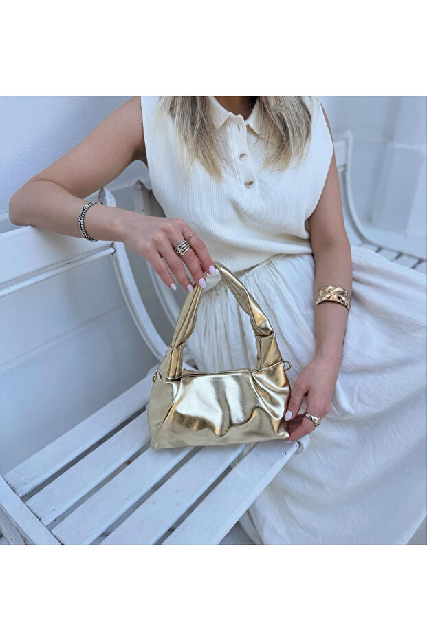 Knotted Women's Hand and Shoulder Bag with Chain Detail