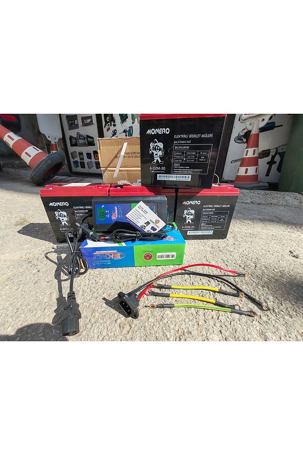 4 aklü elektirikli motor akü ve şarz seti kablolar dahil montaj destegi vardır 48 vlt 20 ah modelere - 7