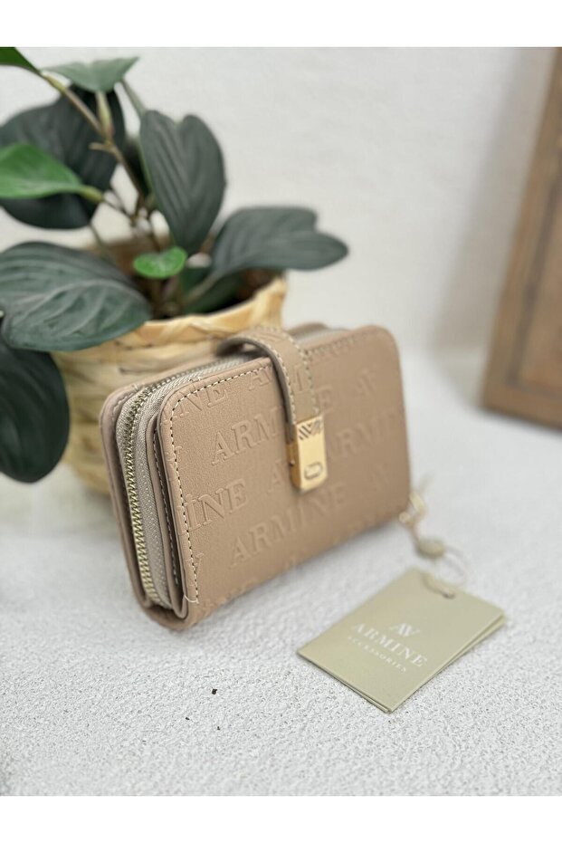 Modern dizájnú női pénztárca, nyérc színű - 1