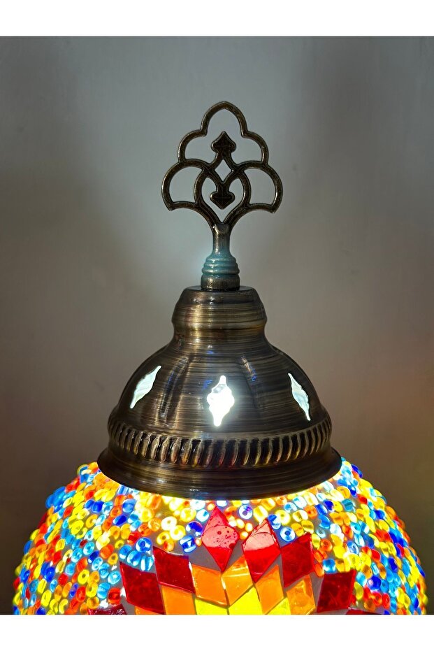 فستان أصلي بنمط الفسيفساء - طاولة ومصباح عاكس الضوء - 6